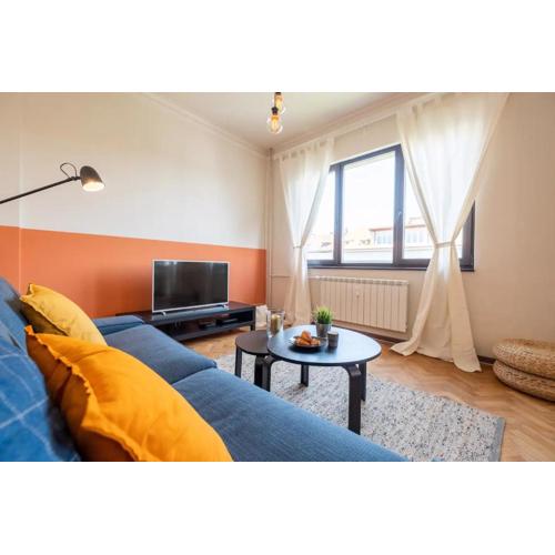 Orange friendly apartment near Vitosha blvd