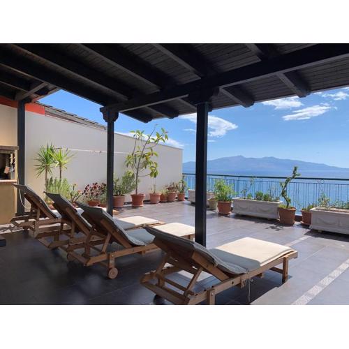 Orange sea view Penthouse