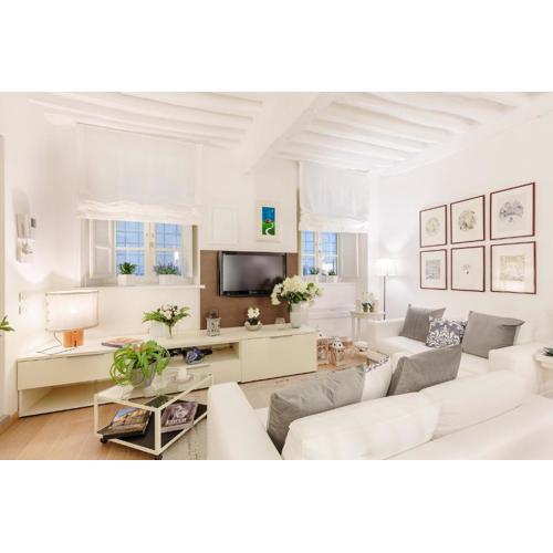 Orchidea Bianca, a 2 Bedrooms 2 Bathrooms Understated Luxury with a Welcoming Ambience