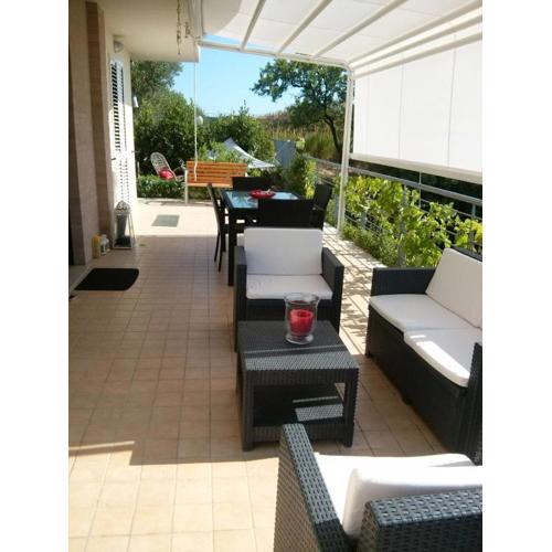 Orizzonte - Casa indipendente vista mare con terrazza e giardino
