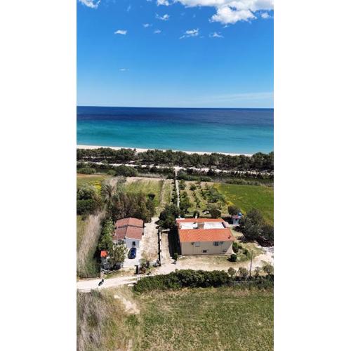 Orosei RE - Villa Aurora Rimedia a 50 metri dal mare