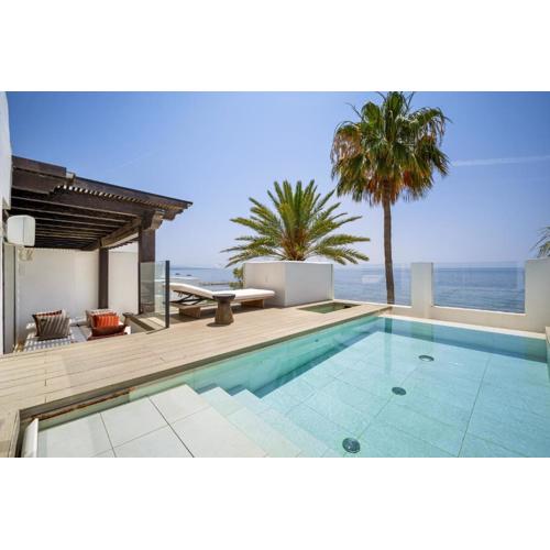 Orquidea 21 A Luxurious Duplex in Persian Gardens Puente Romano