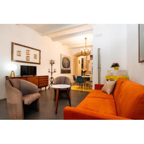 Ortigia Courtyard Apartment by Ortigia Apartments