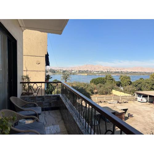 Oscar Apartment 9