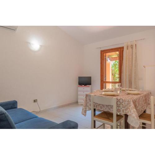 Outstanding Residenze Gallura 2 Bedroom sleeps plus Child num 0596