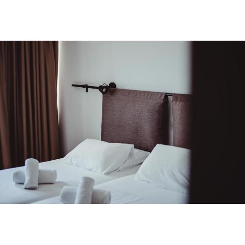 Ovis Hotel Apartments