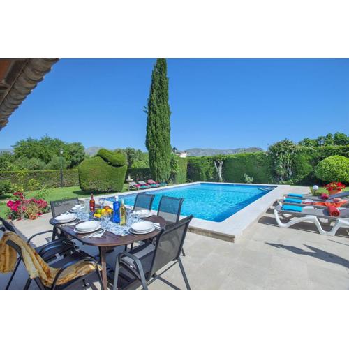 Owl Booking Villa El Crever - Family and Friends
