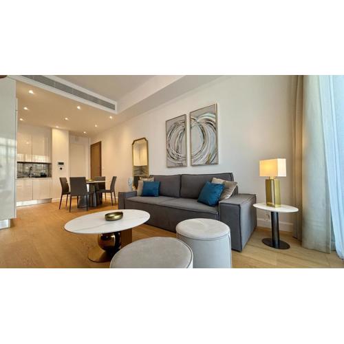 Oxford House Apt by TrulyCyprus