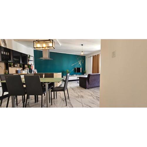Paceville Spacious 4 Bedrooms Apartment Modern SW 2