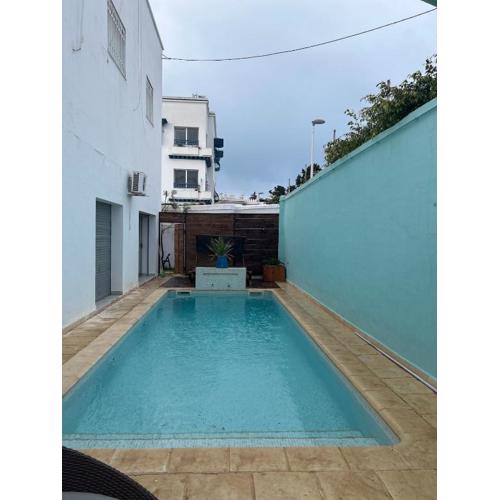 Paisible maison avec piscine