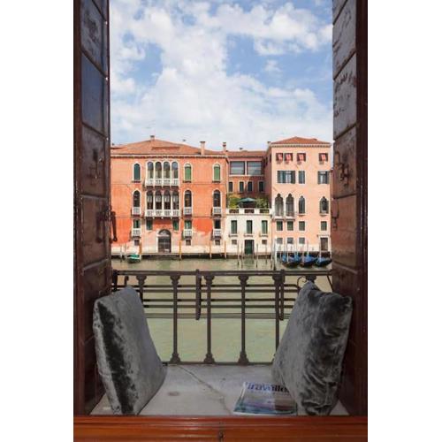 Palazzo Alverà Grand Canal