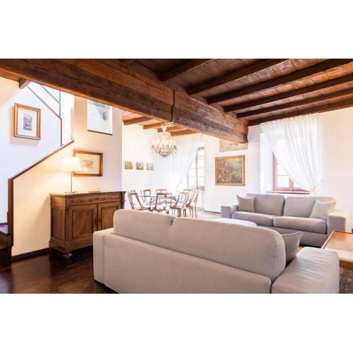 Palazzo Del Pero Luxury Attic - byMyHomeinComo