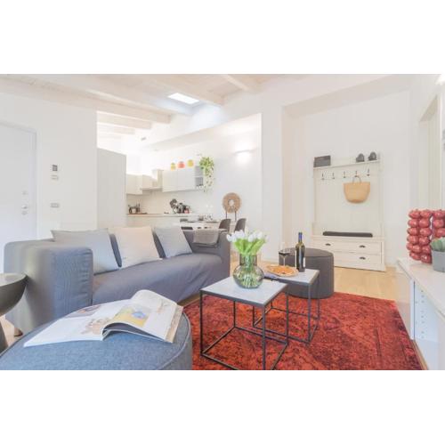 Palazzo Tatti by Rent All Como