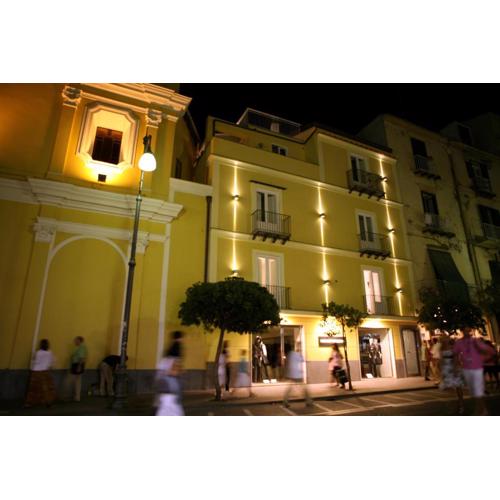 Palazzo Tritone & Abagnale