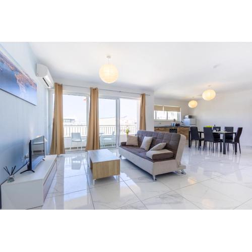 Palm 46 - Near The Promenade - Private Balcony by QuickTrips