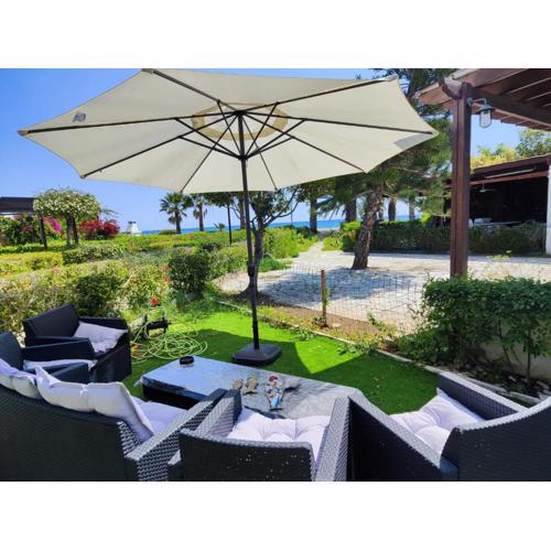Pampering Beach Dream, A Stunning Luxury Retreat at Yialos Village
