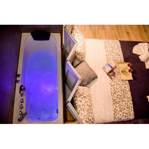 Pangrati Top Location Jacuzzi Apartment