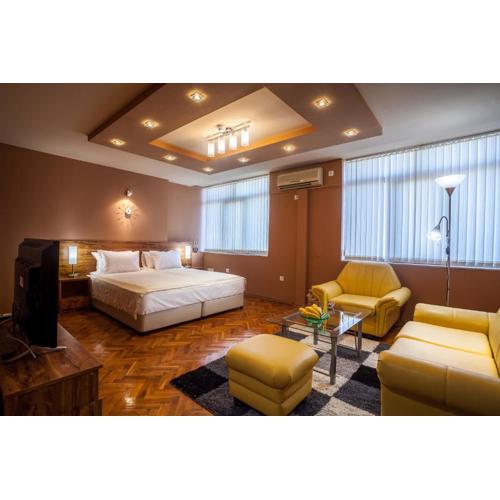 Panorama Top Floor Rooms in Hotel Tundzha