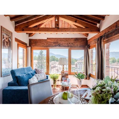 Panoramic penthouse with views and elevator