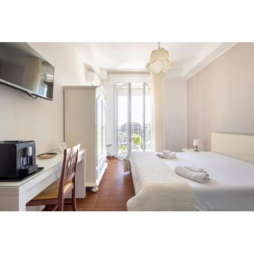 Panoramic Rooms