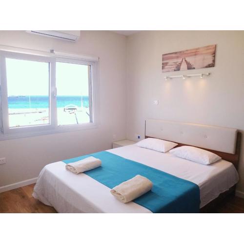 Panoramic sea view apartment