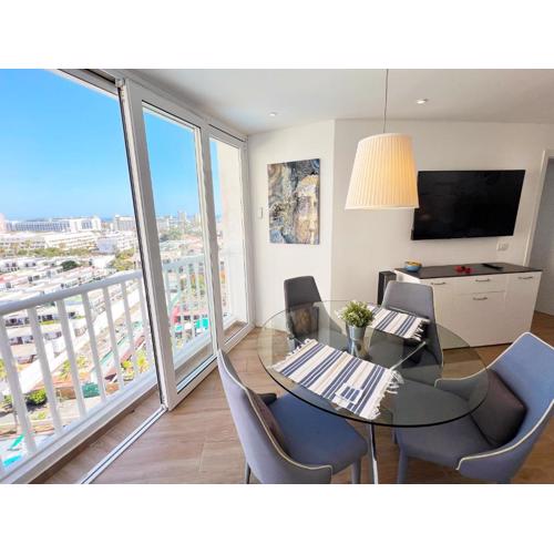 Panoramic & Sea View Holiday Home in Playa de las Américas, Tenerife South