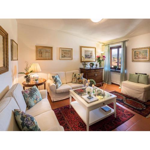 Panoramic Top-Floor Retreat in Lucca