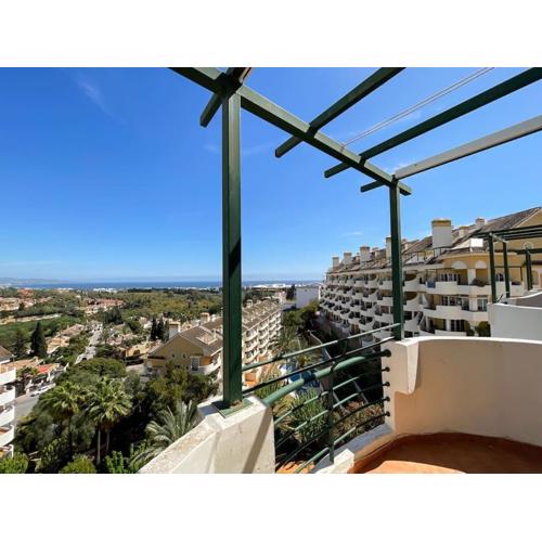 Panoramic views 2 bed apartment
