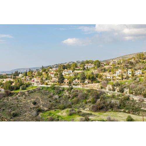 Panoramic Views in Peaceful Tala