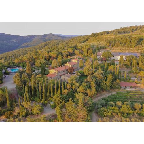 Panoramic Villa In The Tuscan Hills