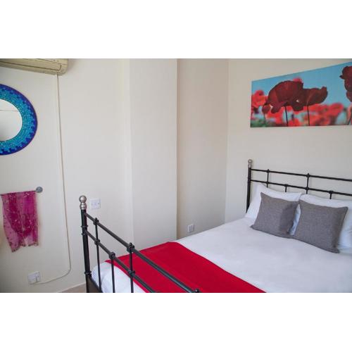 Paphos Love Nest Apartment