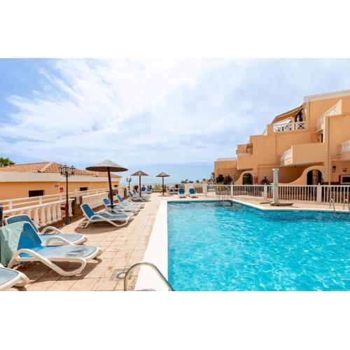Paradise Court Suites