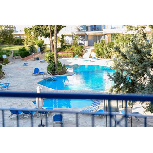 Paradise Gardens with a large terrace