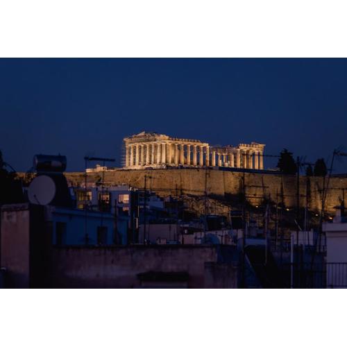 Paradise Heated Jacuzzi with Acropolis View