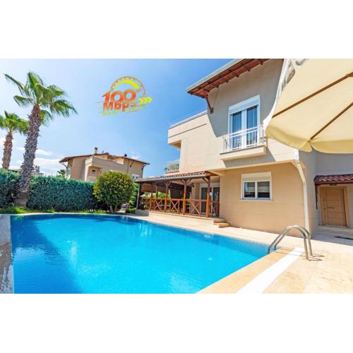 Paradise Town Villa Lucky