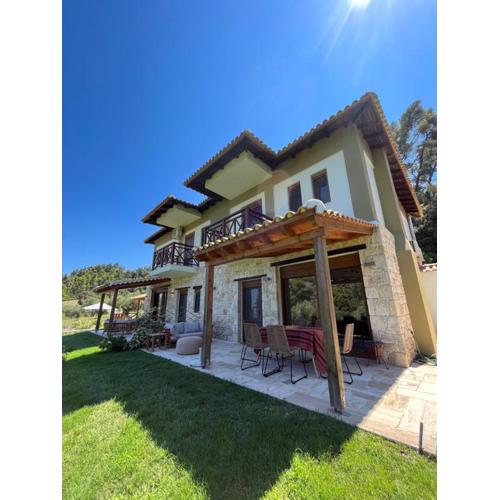 Paralia Homes peaceful 2 bedroom, unit # 2