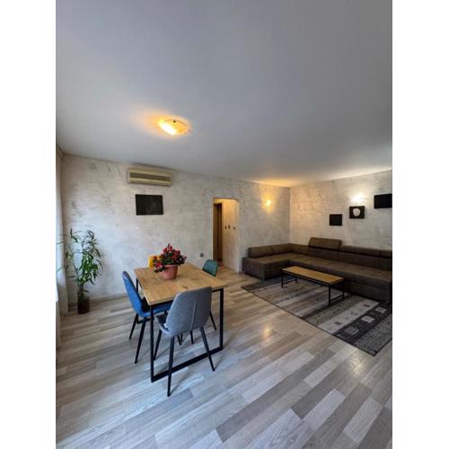 Parchevich 31 Center Apartment - 24h Self Check-in