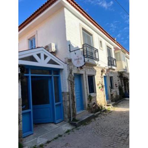 PARİS ALAÇATI BUTİK OTEL