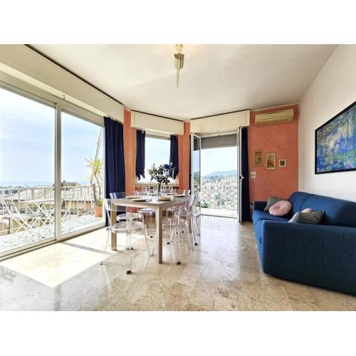 Parking,WiFi, Netflix - Sunny Sea View Haven