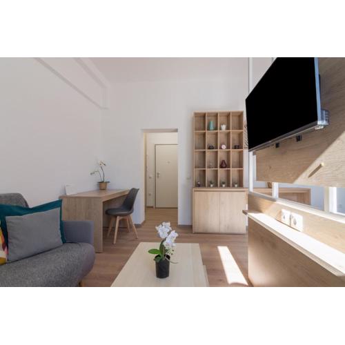 Parliament Sq Studio Apt
