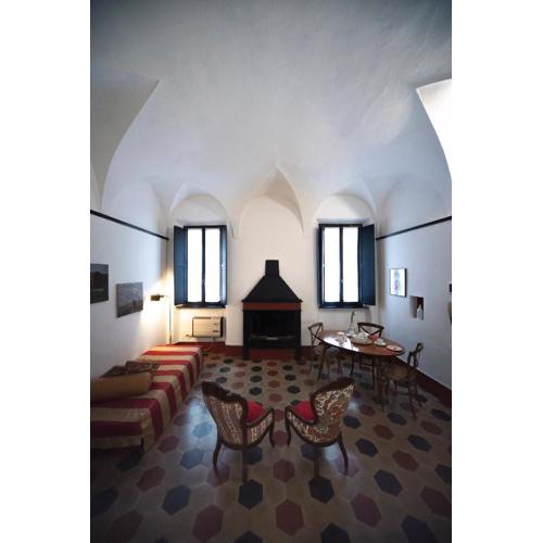 Parma, Antico Studio dietro al Battistero