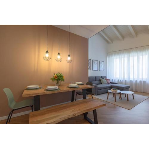 Parma Center Duplex Elegant Apartment with Netflix
