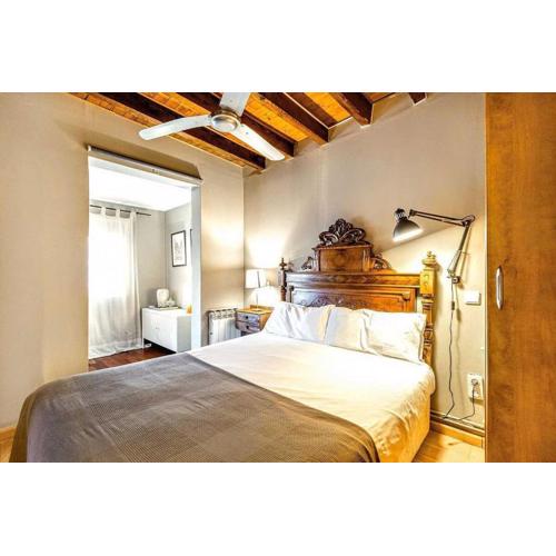 Paseo de Gracia sunny 2BR penthouse