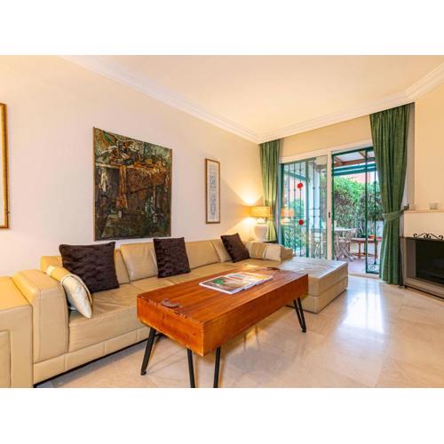 Pass the Keys Charming Andalusian Ground Floor with Patio