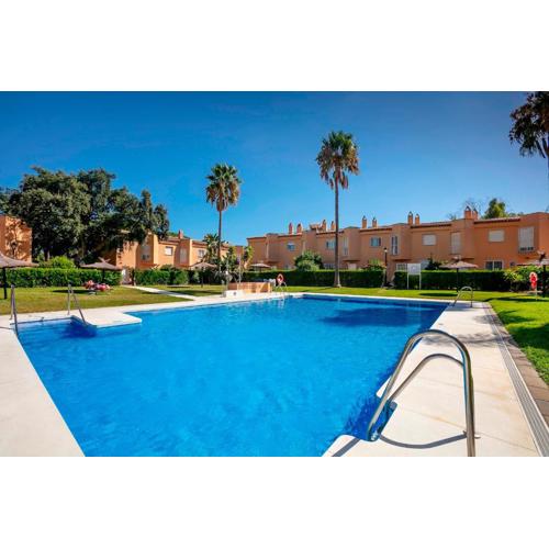 Pass the Keys New apartment 300 mts from Marbella beach