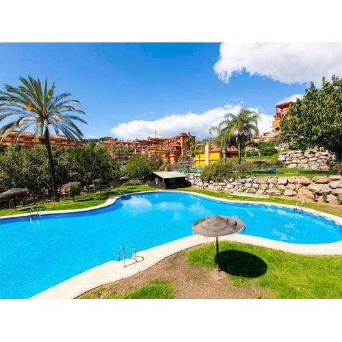 Pass the Keys Relaxing Marbella Apartment with Pool