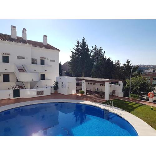 Peaceful 1BR Getaway - Walk to Beach and Train