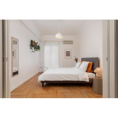 Peaceful Apartment in Neapoli, Exarcheia