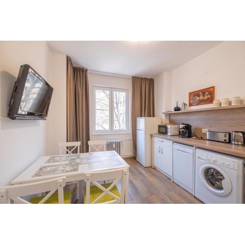 Peaceful downtown location - 2 bedroom apartment