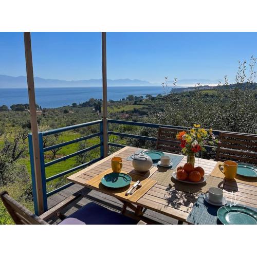Peaceful Holidays in Koroni